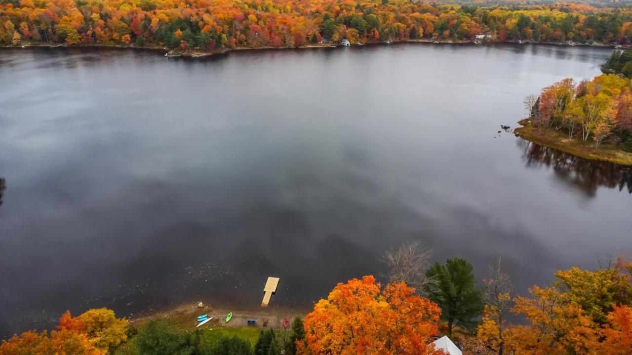 ホテル Muskoka Escape ポート・カーリング エクステリア 写真