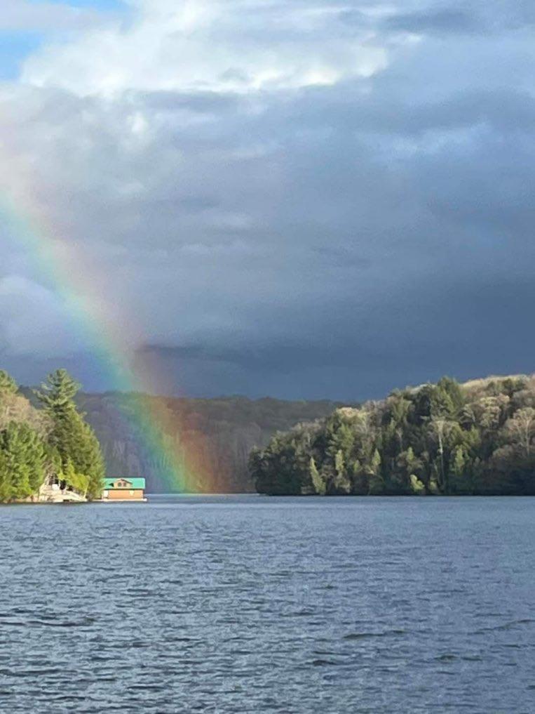 ホテル Muskoka Escape ポート・カーリング エクステリア 写真