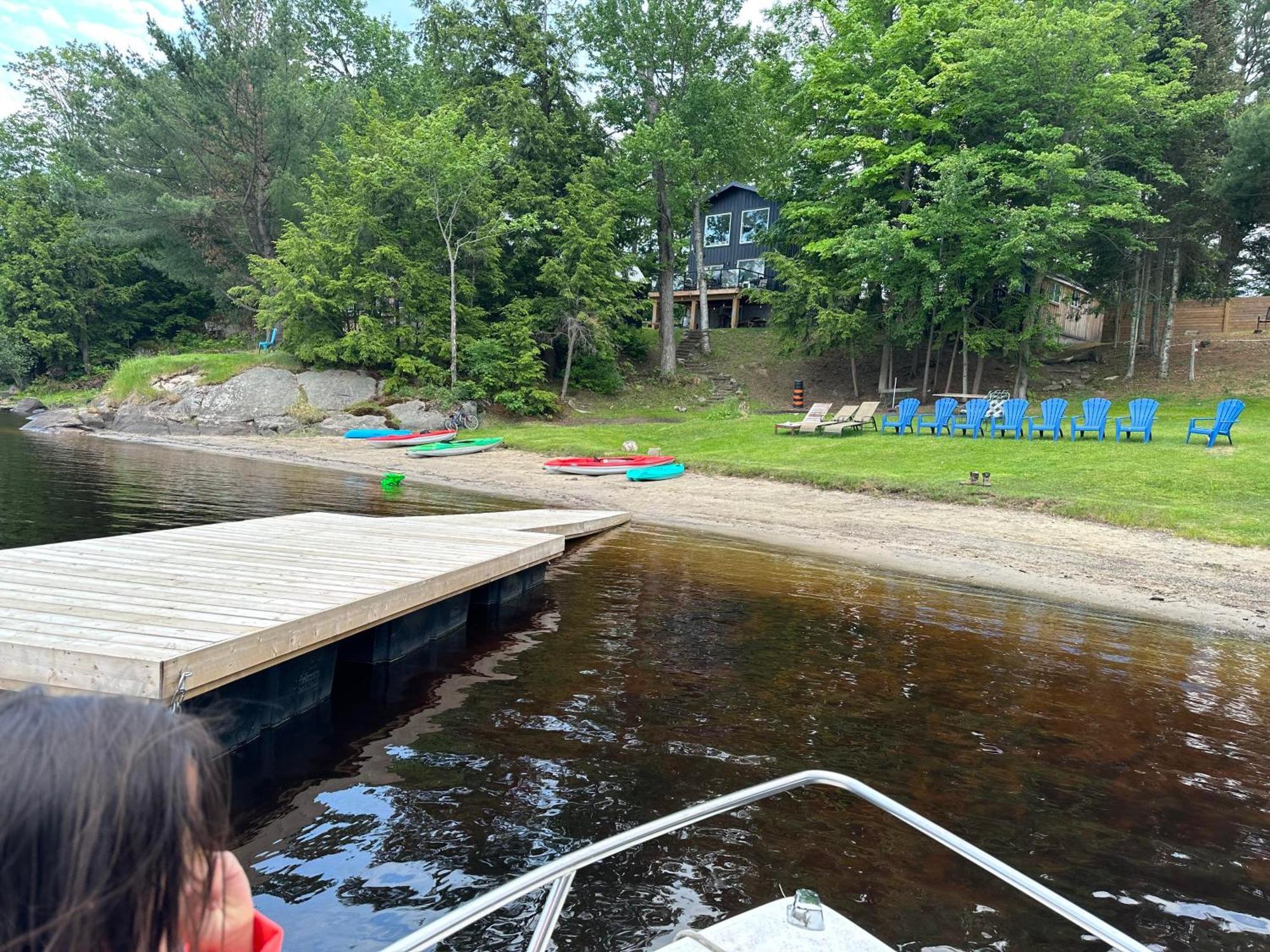 ホテル Muskoka Escape ポート・カーリング エクステリア 写真
